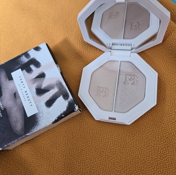 FENTY BEAUTY BY RIHANNA Killawatt Highlighter - LIGHTNING DUST / FIRE CRYSTAL - Picture 2 of 3